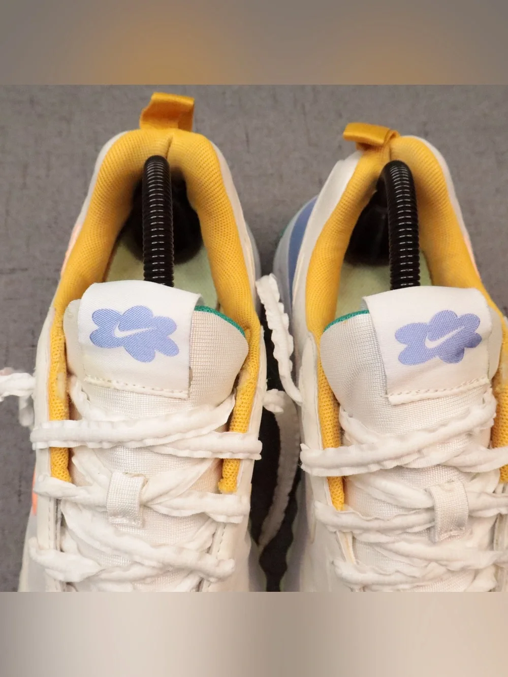 Nike Air Max Dawn White Multi Women's Sneakers Size 9 DX3717-100
